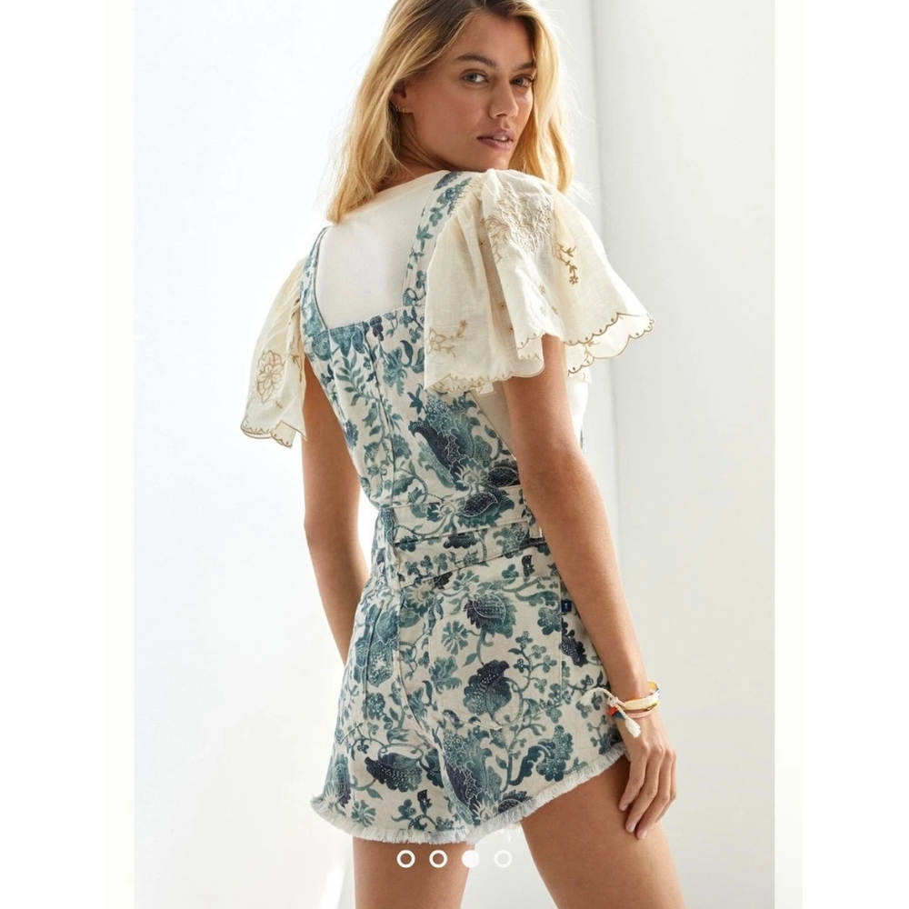 Anthropologie Pilcro Cutoff Denim Ivory Printed Overall Shorts - Picture 3 of 11